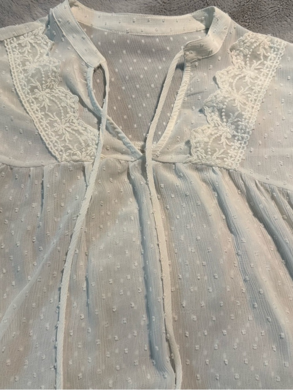 Dressbarn White Women's Top with Subtle Texture and Cami -2 piece item